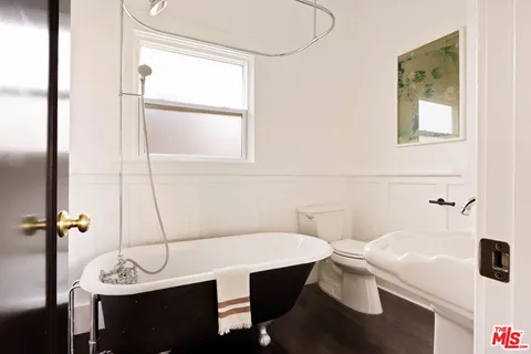 $1,199,000 | 1925 West 41st Street, Los Angeles, CA 90062