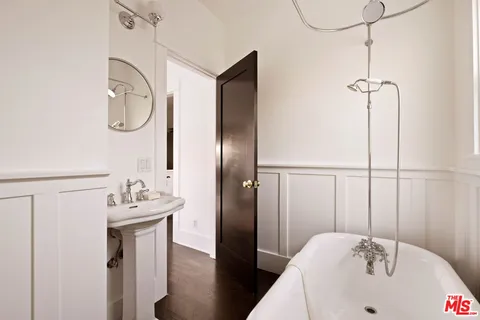 $1,199,000 | 1925 West 41st Street, Los Angeles, CA 90062