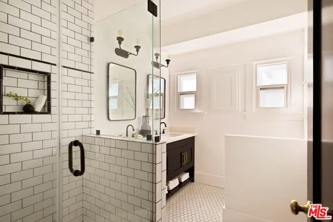 $1,199,000 | 1925 West 41st Street, Los Angeles, CA 90062