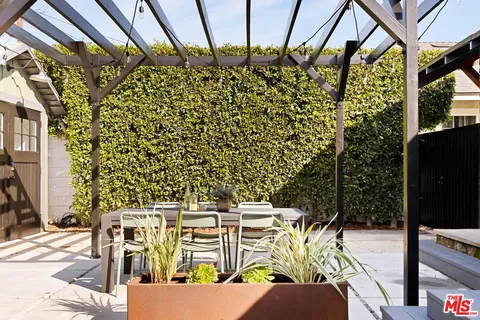 $1,199,000 | 1925 West 41st Street, Los Angeles, CA 90062