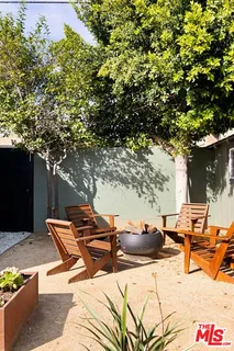 $1,199,000 | 1925 West 41st Street, Los Angeles, CA 90062