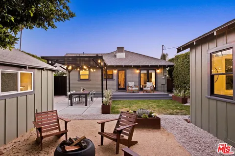 $1,199,000 | 1925 West 41st Street, Los Angeles, CA 90062