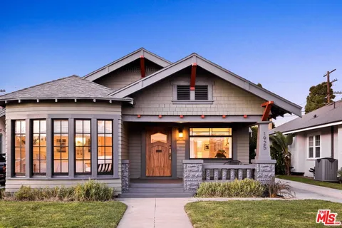 $1,199,000 | 1925 West 41st Street, Los Angeles, CA 90062