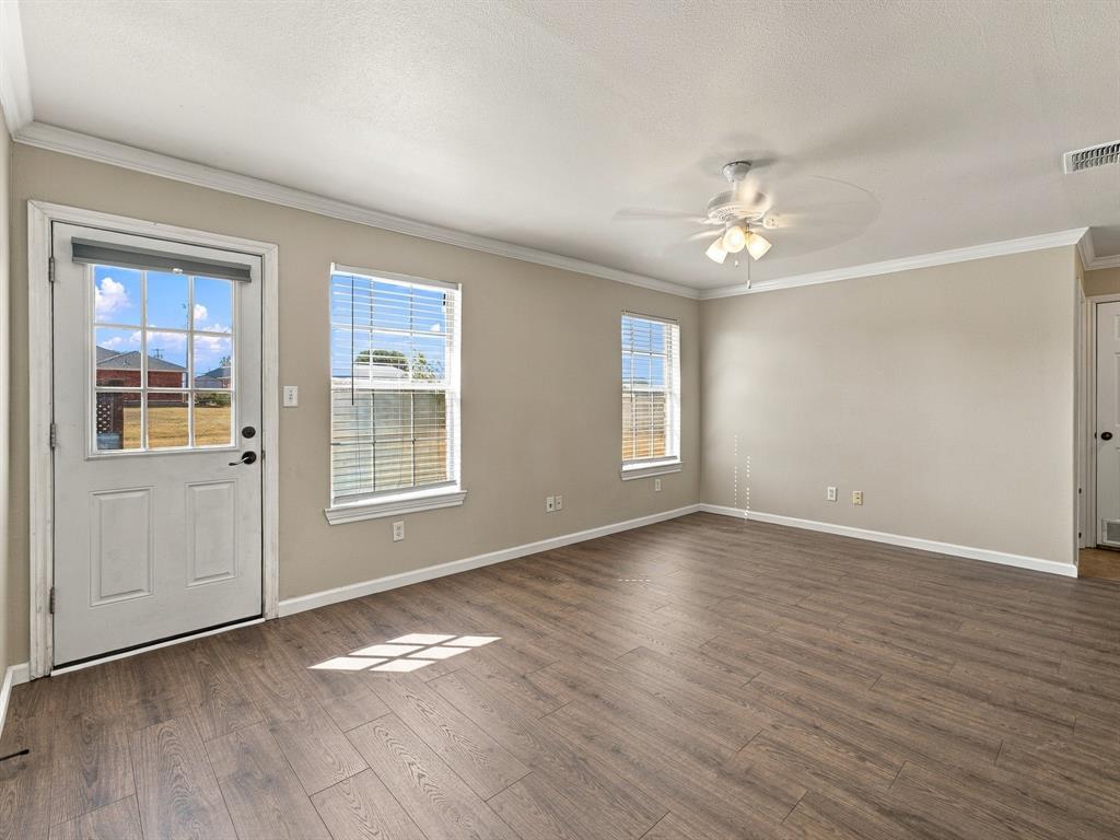 1711 North Chenoweth Road Decatur, TX 76234 - Photo 8 of 36 Gallery Image 8