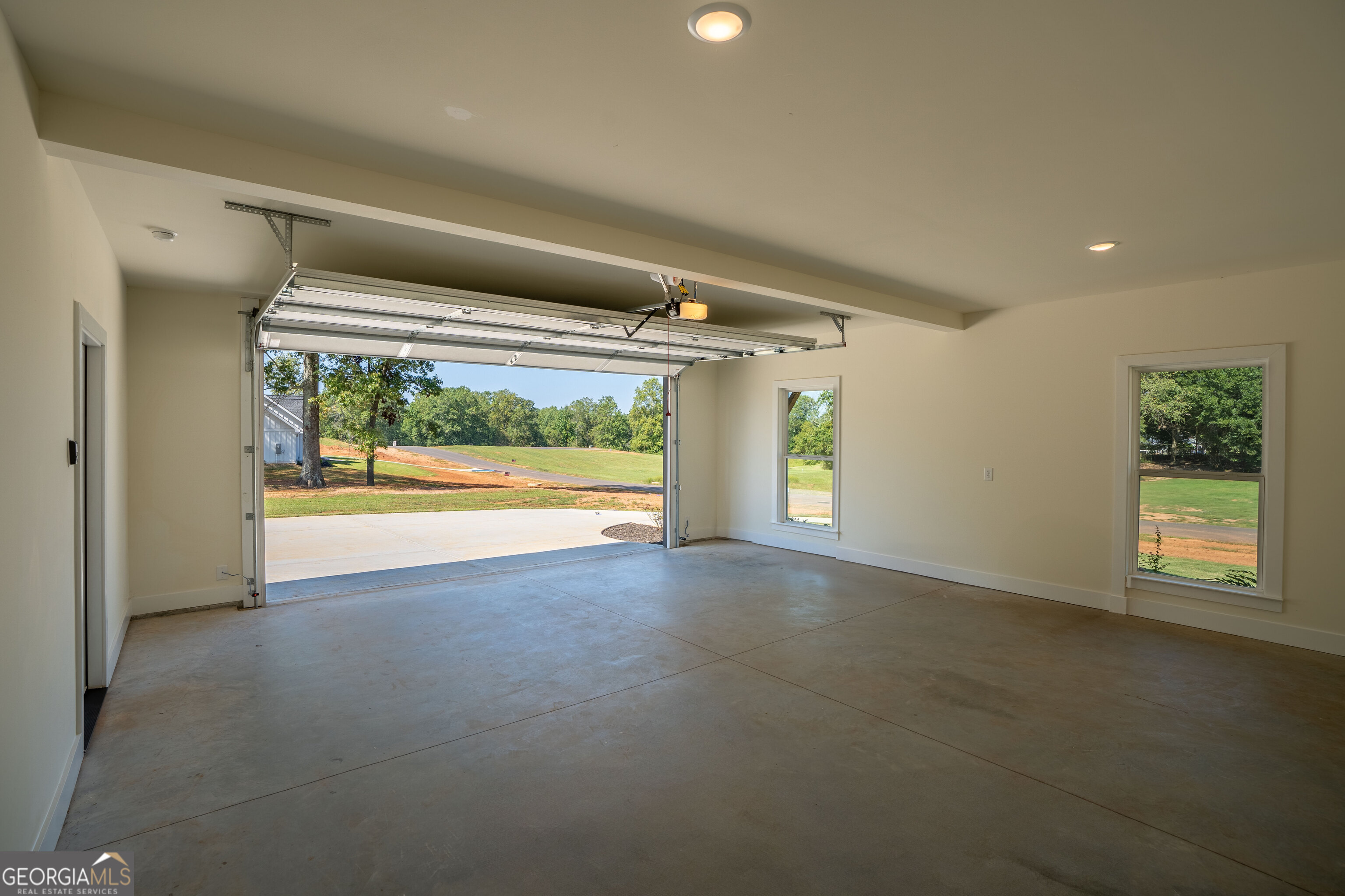 117 Oak Terrace Drive Clarkesville, GA 30523 - Photo 50 of 50 a view of an empty room with a window
