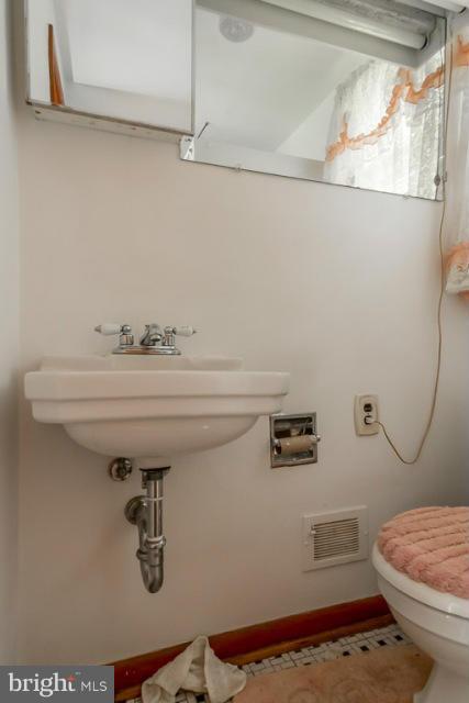 1622 Lynch Road Dundalk, MD 21222 - Photo 25 of 30 Interior (General)