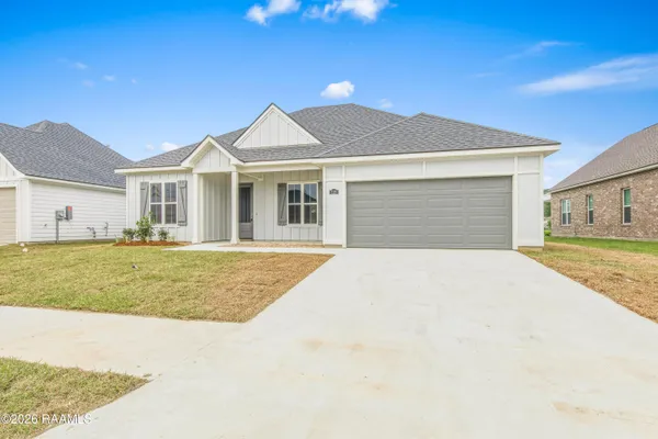 $288,700 | 125 Crooked Pine Lane, Scott, LA 70583