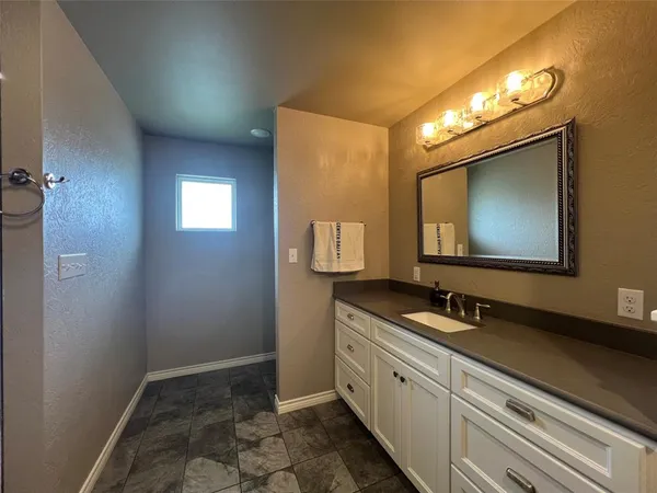 $249,500 | 502 West Wichita Street, Henrietta, TX 76365