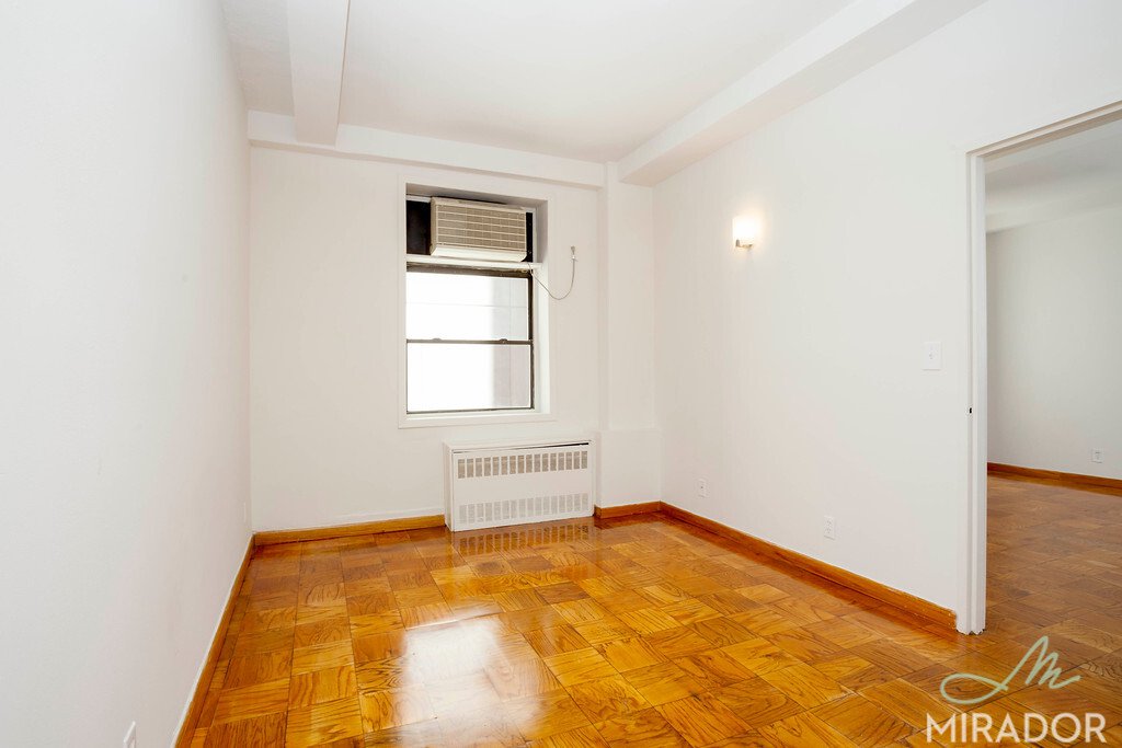132 East 45th Street, Unit 10F Manhattan, NY 10017 - Photo 2 of 7