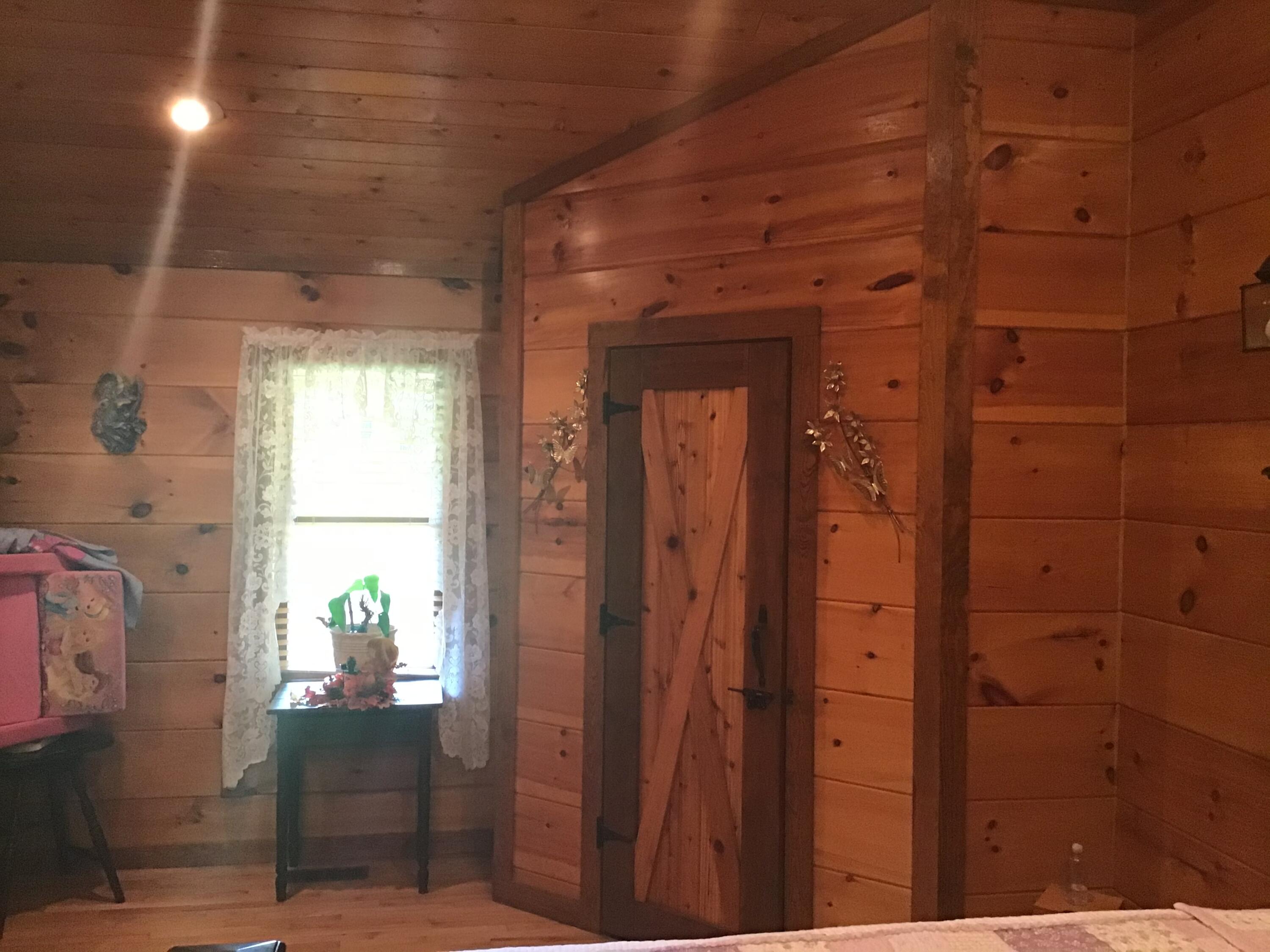 9437 Robin Road Coeburn, VA 24230 - Photo 32 of 60 CFC666AC-C5EC-41C2-BD78-22D6180CFFB0