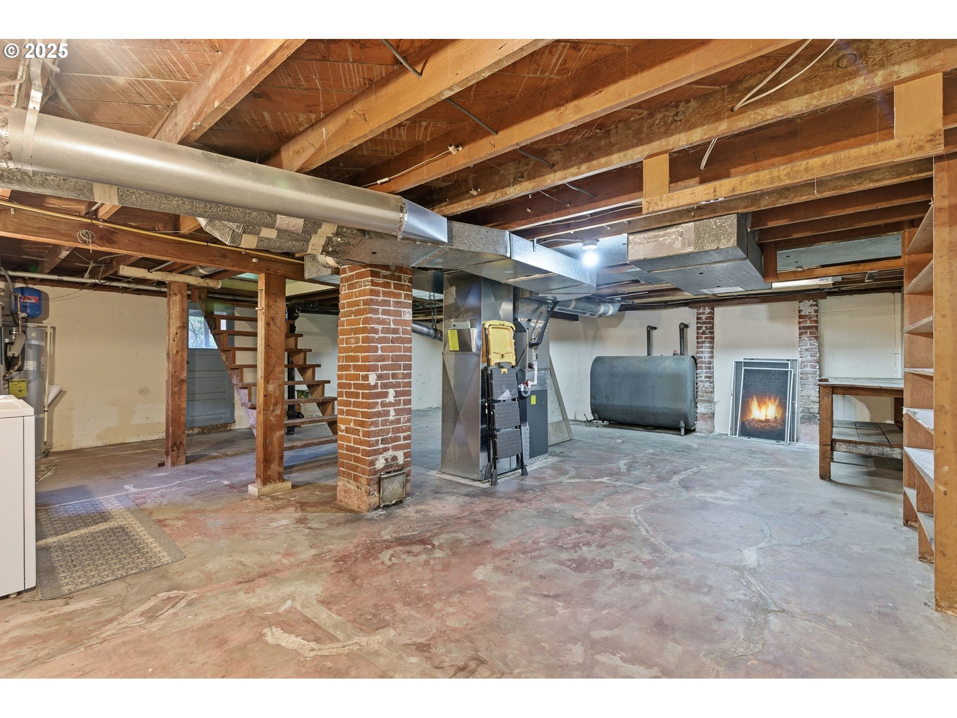8015 Southwest 45th Avenue Portland, OR 97219 - Photo 29 of 38 a view of empty room with wooden ceiling