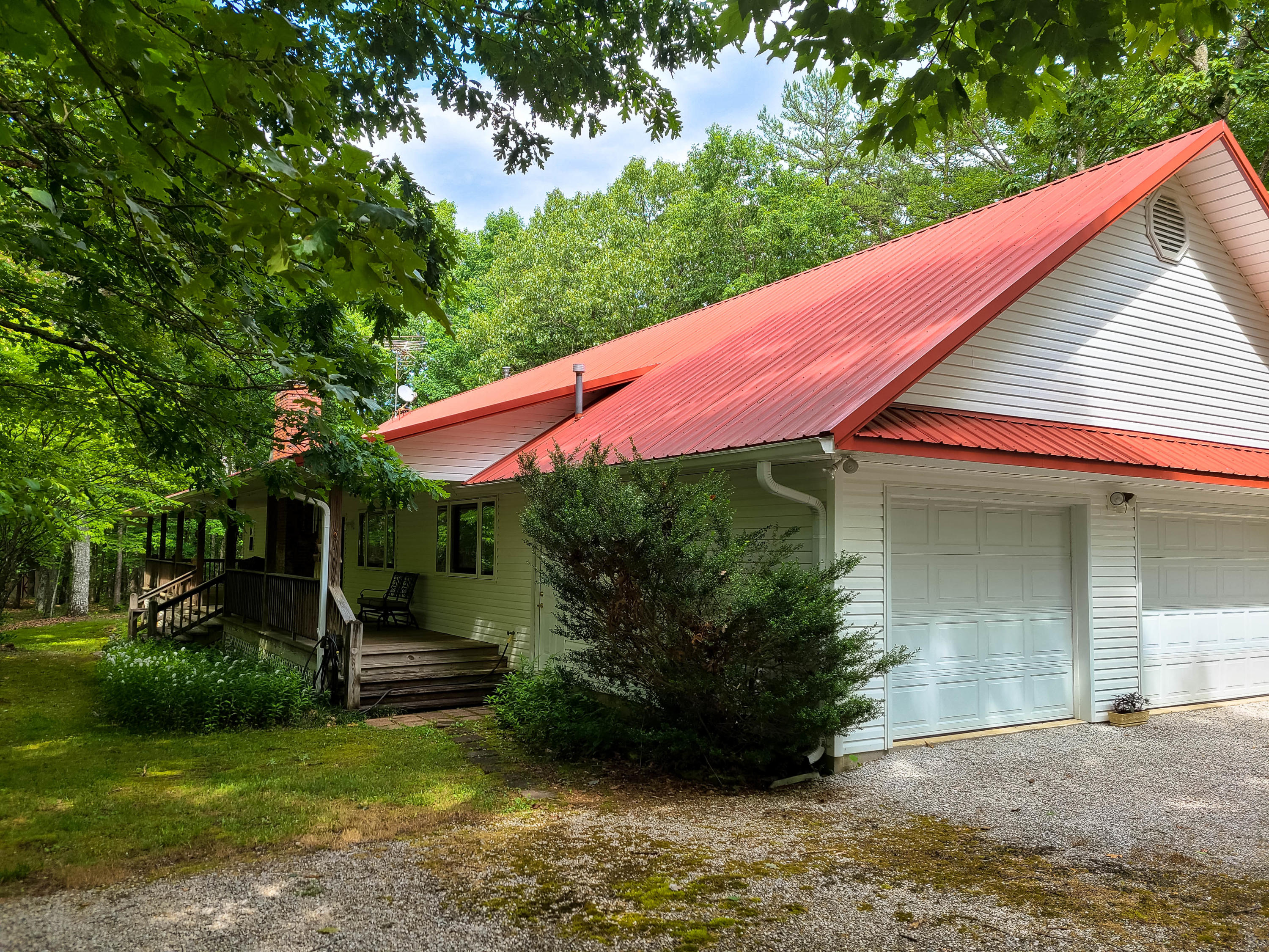 322 Catoosa Ridge Road Rockwood, TN 37854 - Photo 4 of 40 Back of House