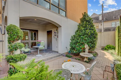 $850,000 | 1008 Potomac Drive, Houston, TX 77057