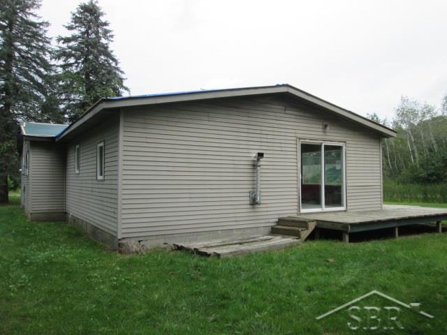 1516 South 10 Mile Road Midland, MI 48640 - Photo 5 of 17 31329061-4.JPG