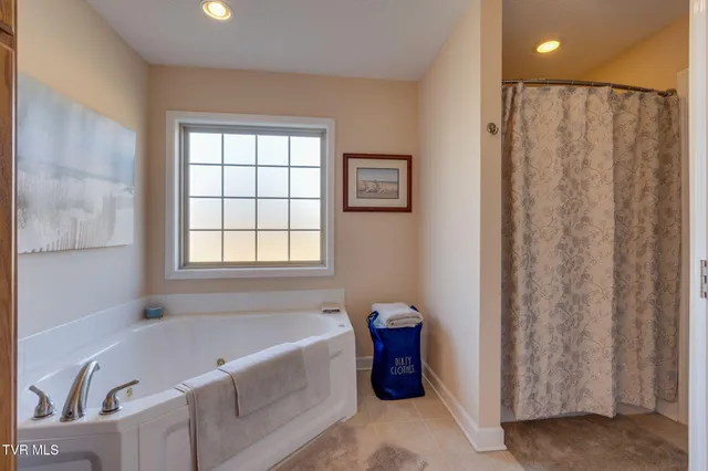 $350,000 | 1023 Appaloosa Trail, Johnson City, TN 37604