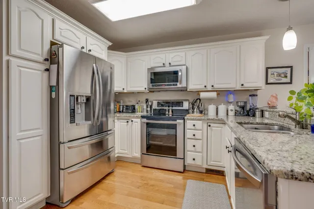 $350,000 | 1023 Appaloosa Trail, Johnson City, TN 37604