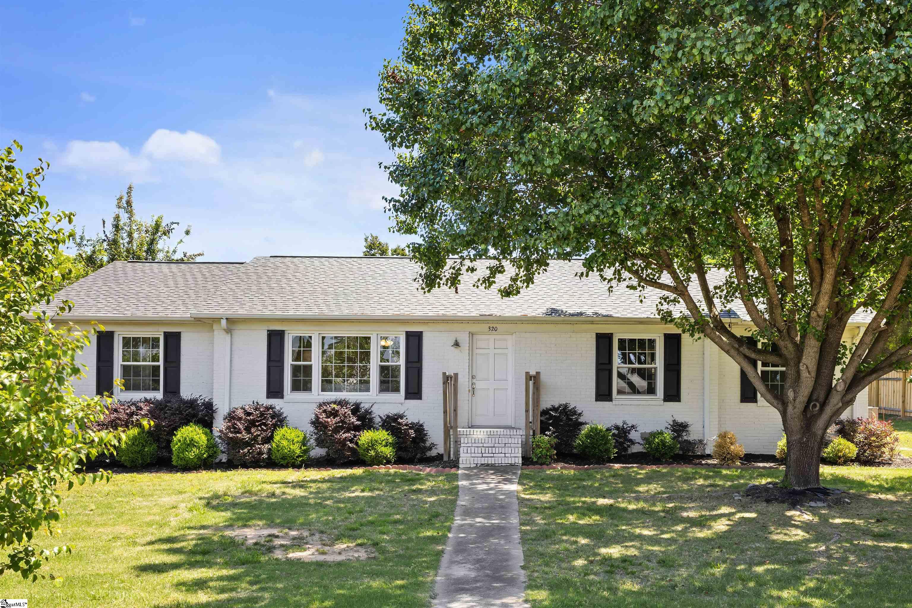 320 Mitchell Road Greenville, SC 29615 - Photo 3 of 42 Gallery Image 3