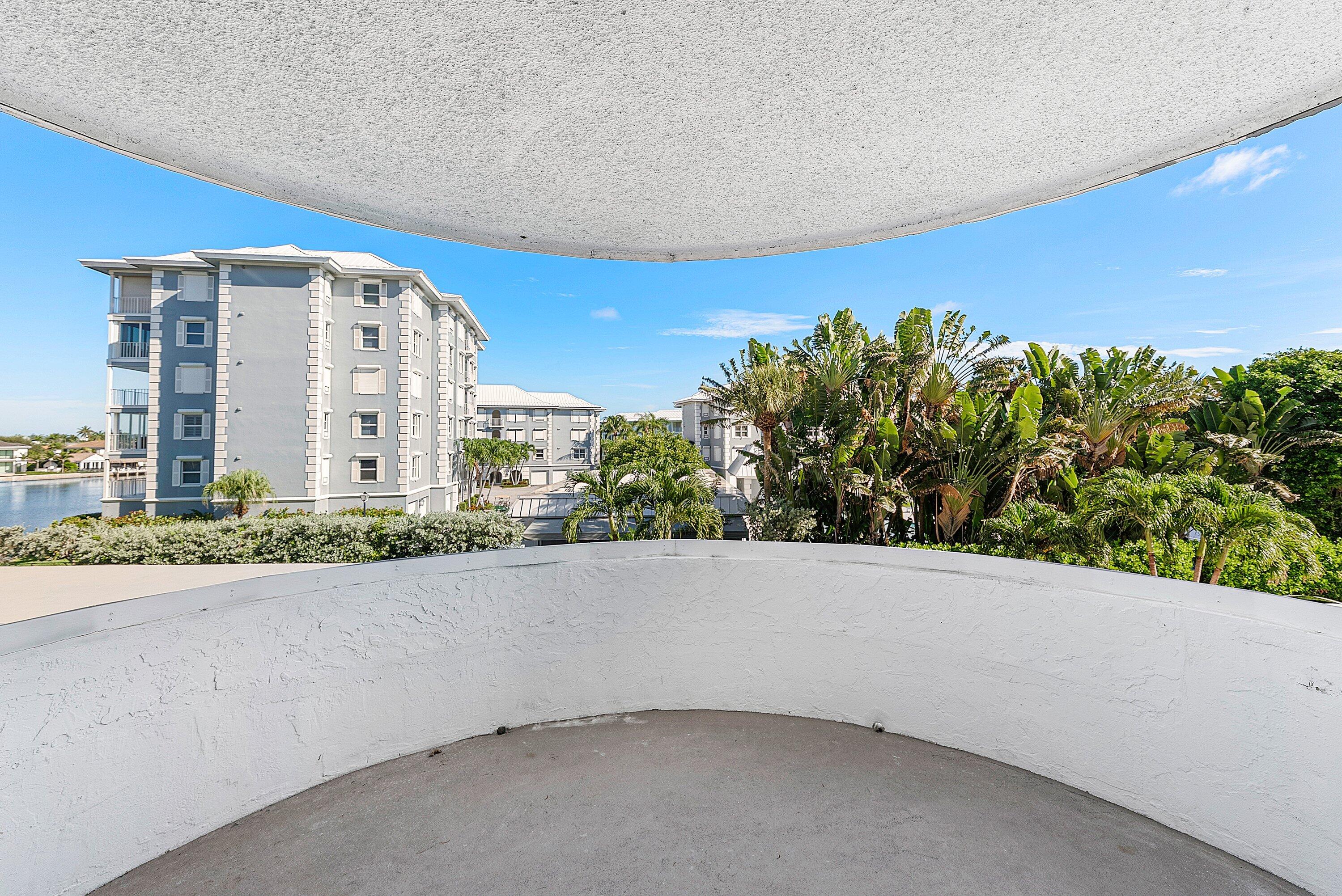 2200 South Ocean Boulevard, Unit 304 Delray Beach, FL 33483 - Photo 13 of 51 028-2200SouthOceanBoulevard-304-DelrayBe