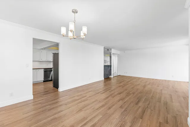 $629,000 | 2200 South Ocean Boulevard, Unit 304, Delray Beach, FL 33483