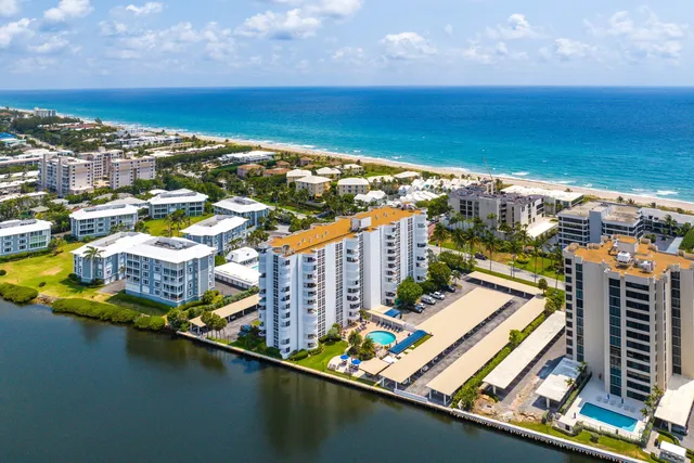 $629,000 | 2200 South Ocean Boulevard, Unit 304, Delray Beach, FL 33483