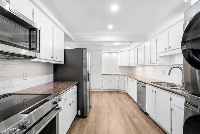 $629,000 | 2200 South Ocean Boulevard, Unit 304, Delray Beach, FL 33483