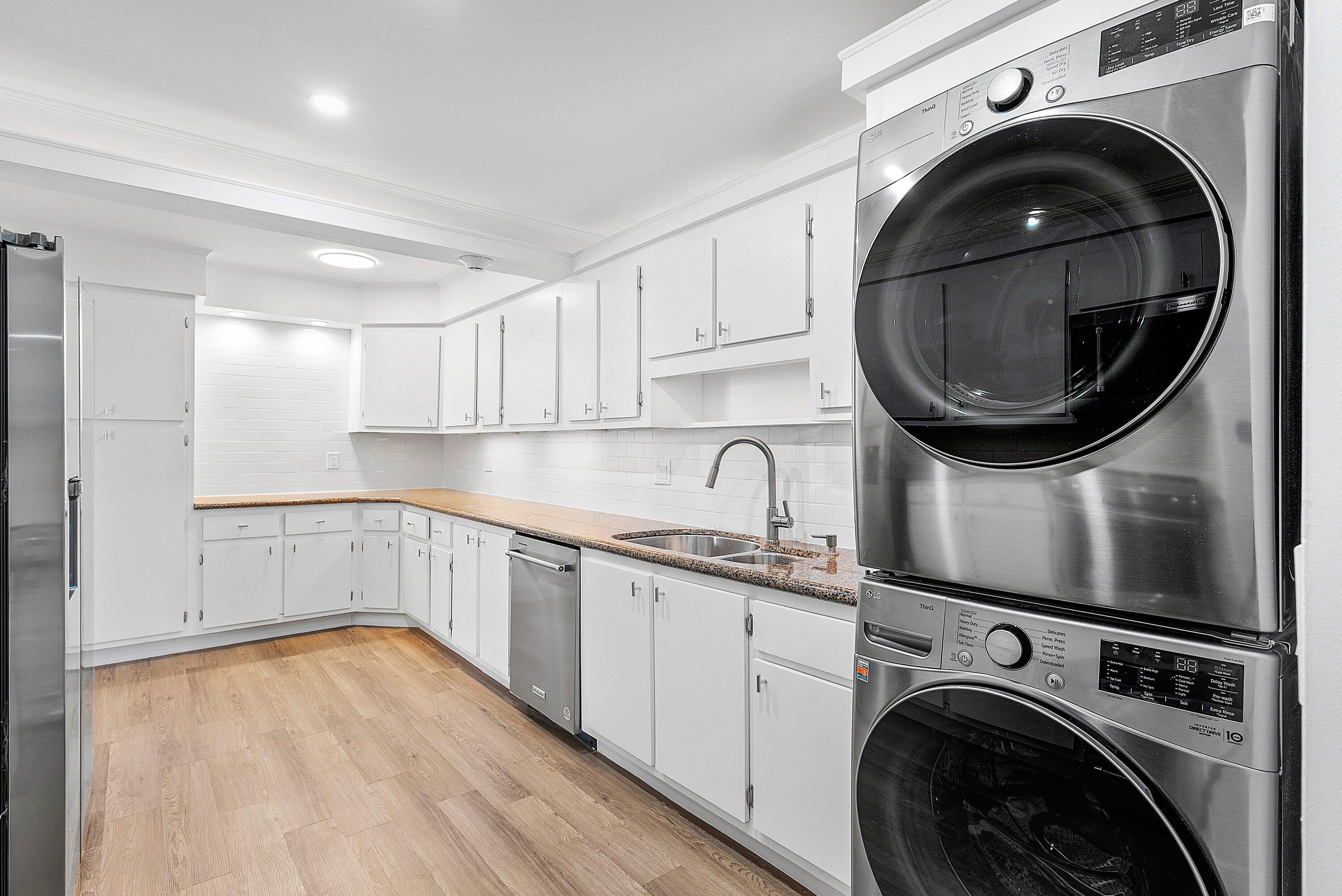 2200 South Ocean Boulevard, Unit 304 Delray Beach, FL 33483 - Photo 22 of 51 Washer/Drye