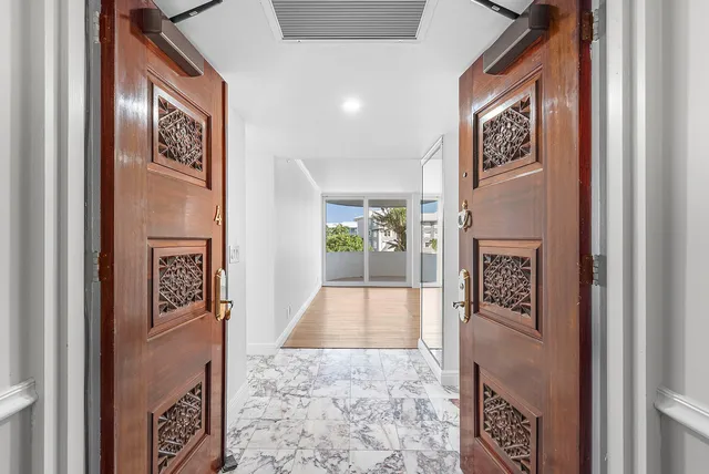 $629,000 | 2200 South Ocean Boulevard, Unit 304, Delray Beach, FL 33483