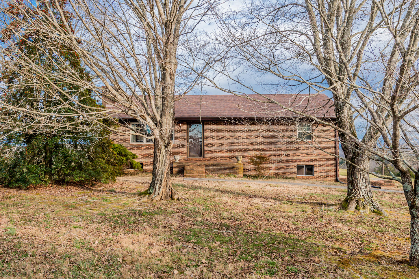 256 Chota View Road Vonore, TN 37885 - Photo 1 of 33 DSC_4385