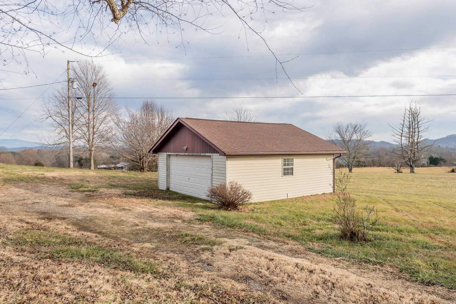 256 Chota View Road Vonore, TN 37885 - Photo 16 of 33 DSC_4390