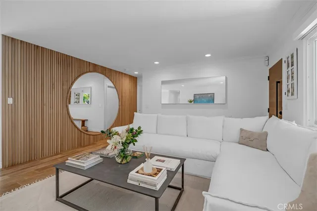 $7,900 | 820 Presidio Drive, Costa Mesa, CA 92626