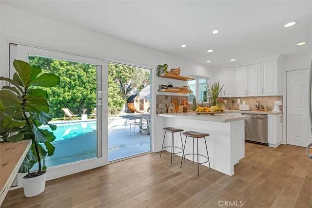 $7,900 | 820 Presidio Drive, Costa Mesa, CA 92626