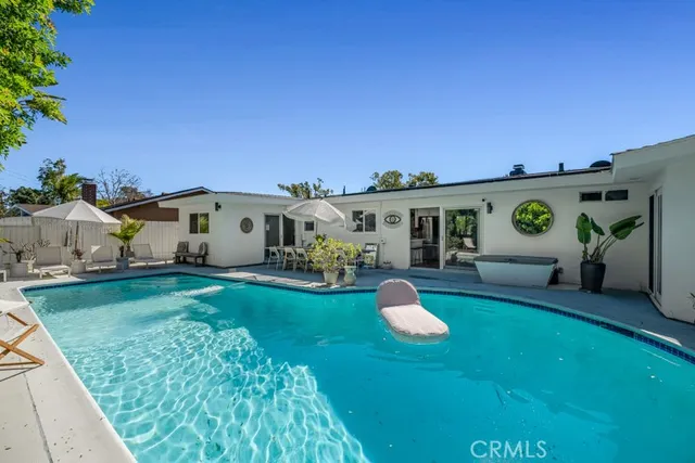 $7,900 | 820 Presidio Drive, Costa Mesa, CA 92626