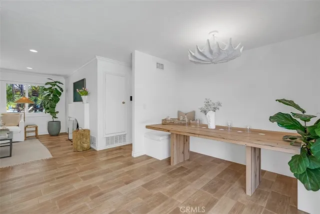 $7,900 | 820 Presidio Drive, Costa Mesa, CA 92626