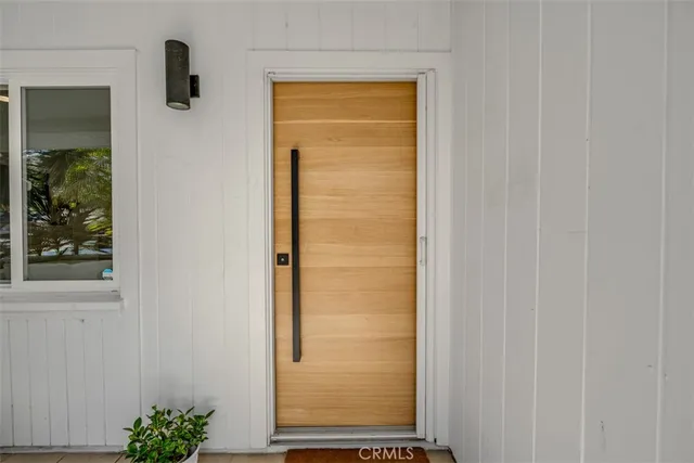 $7,900 | 820 Presidio Drive, Costa Mesa, CA 92626