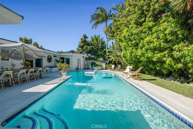 $7,900 | 820 Presidio Drive, Costa Mesa, CA 92626