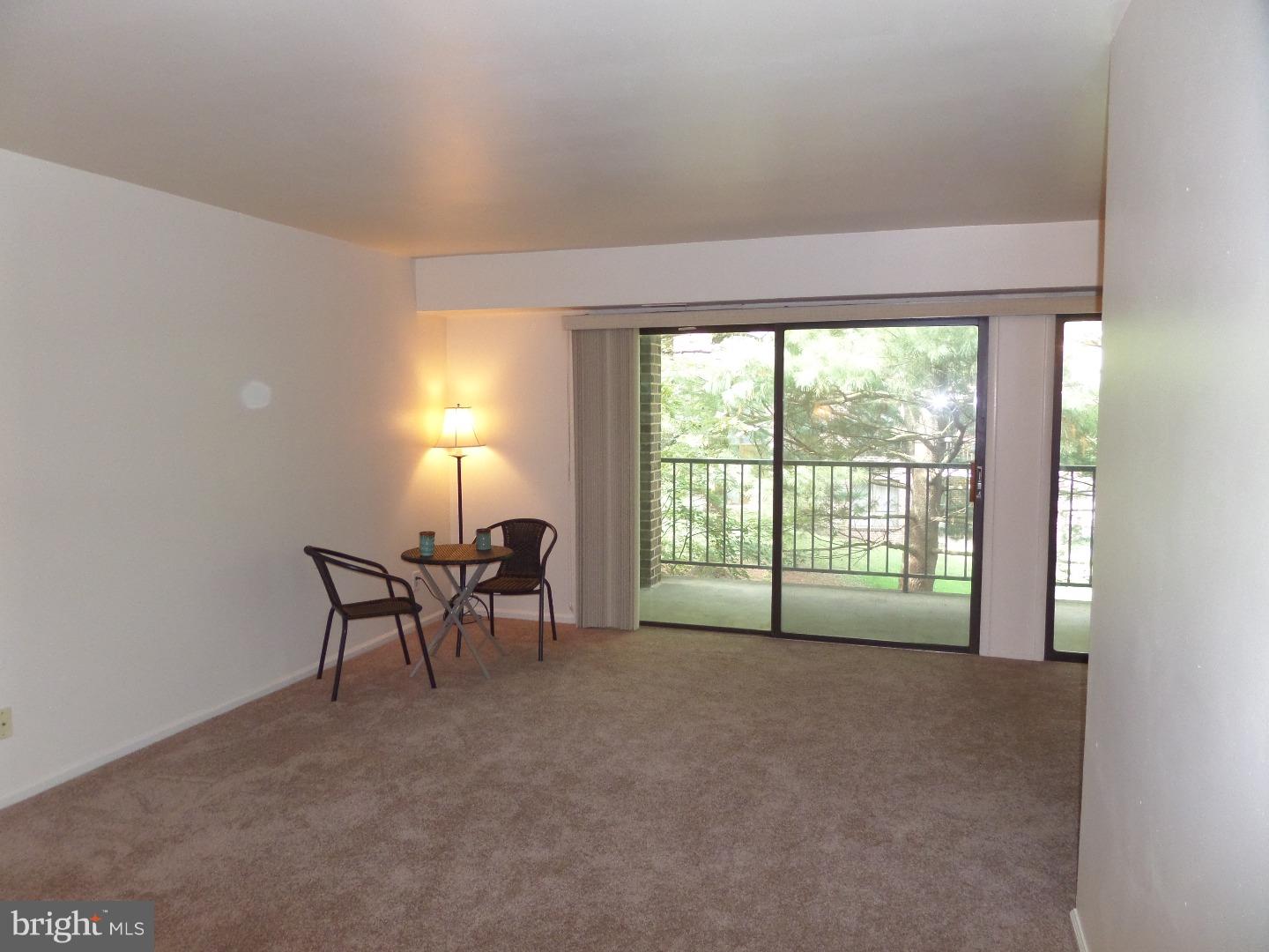 10 B Fairway Road Reading, PA 19607 - Photo 2 of 8 Gallery Image 2