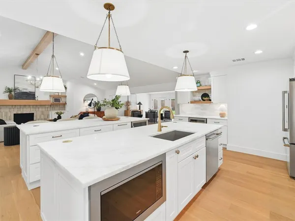 $1,450,000 | 7124 Meadow Road, Dallas, TX 75230