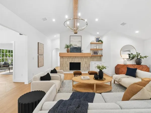 $1,450,000 | 7124 Meadow Road, Dallas, TX 75230