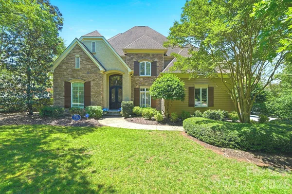 $1,615,000 | 11120 McClure Manor Drive, Charlotte, NC 28277