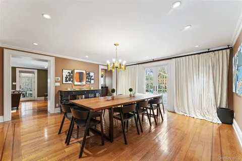 $3,295,000 | 280 Clayton Road, Scarsdale, NY 10583