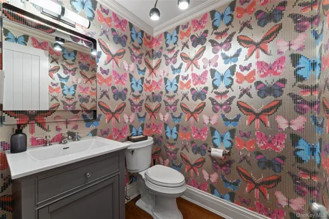 $3,295,000 | 280 Clayton Road, Scarsdale, NY 10583