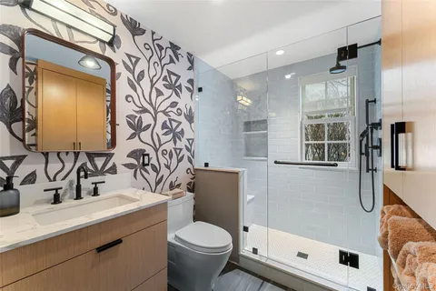 $3,295,000 | 280 Clayton Road, Scarsdale, NY 10583