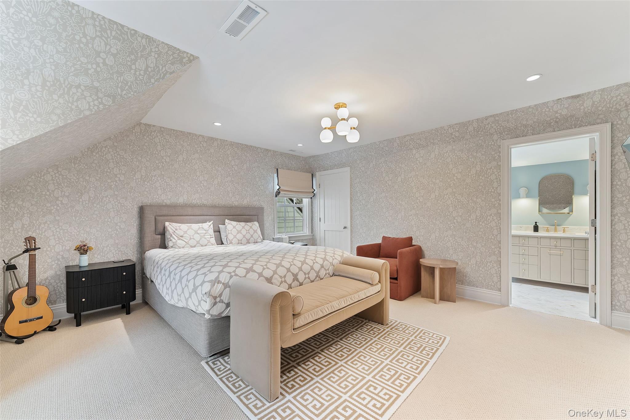 280 Clayton Road Scarsdale, NY 10583 - Photo 24 of 48 En Suite Bedroom