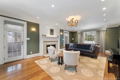 $3,295,000 | 280 Clayton Road, Scarsdale, NY 10583