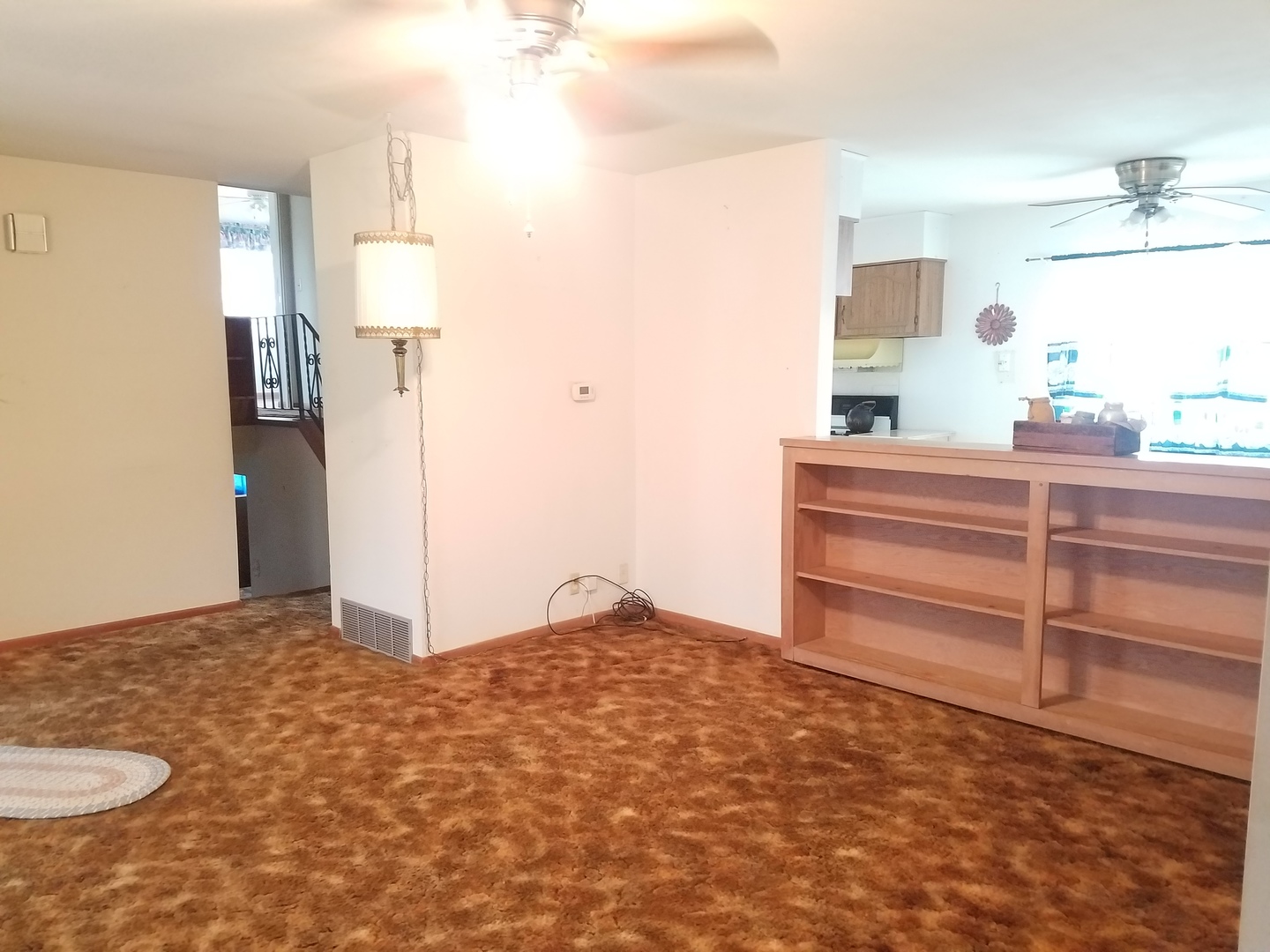 21 Durango Road Montgomery, IL 60538 - Photo 5 of 22 a view of kitchen and utility room