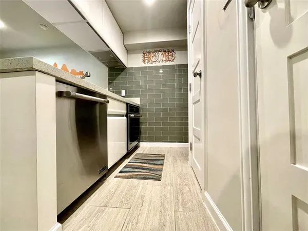 $1,450 | 3110 Red River Street, Unit D107, Austin, TX 78705