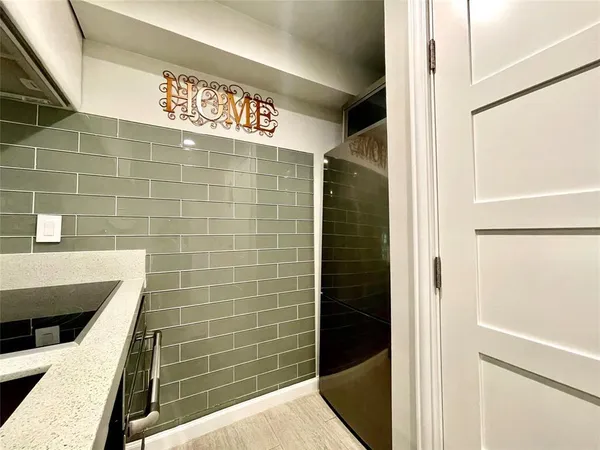 $1,450 | 3110 Red River Street, Unit D107, Austin, TX 78705