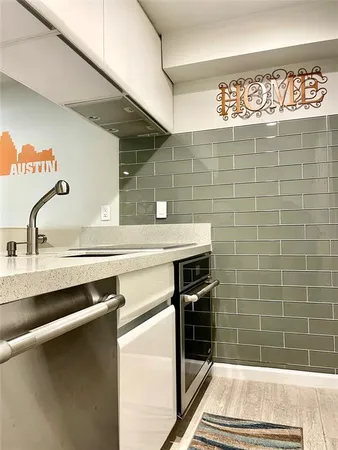 $1,450 | 3110 Red River Street, Unit D107, Austin, TX 78705