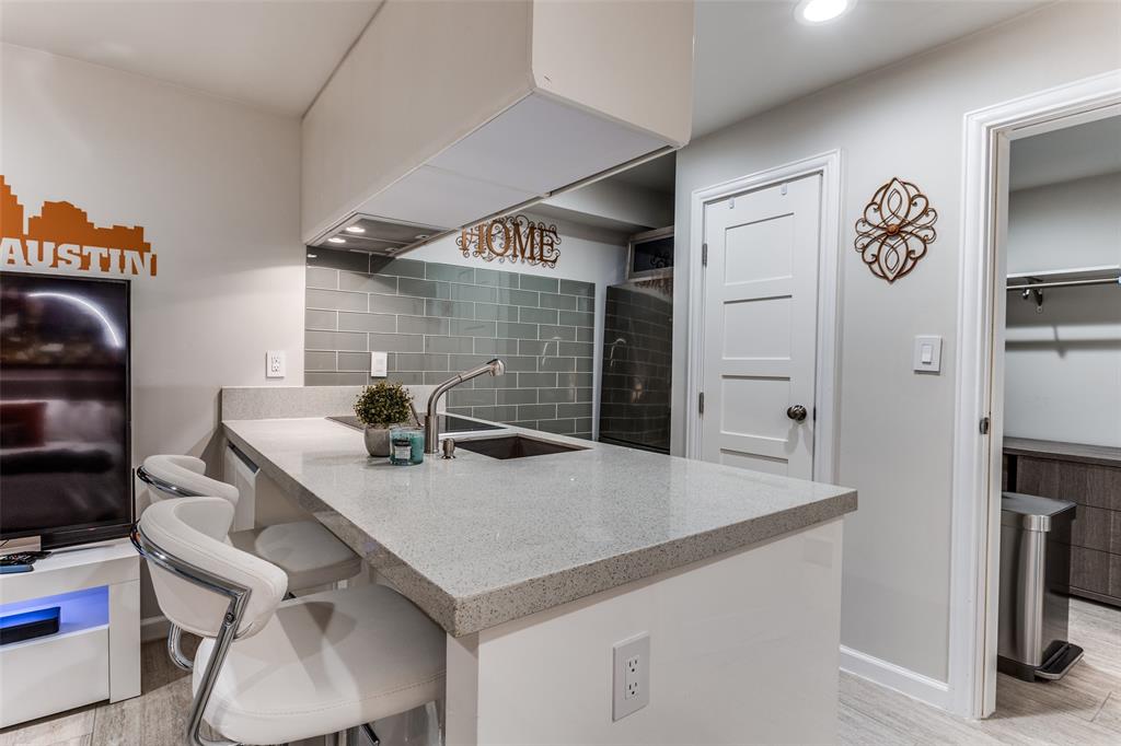 3110 Red River Street, Unit D107 Austin, TX 78705 - Photo 6 of 12