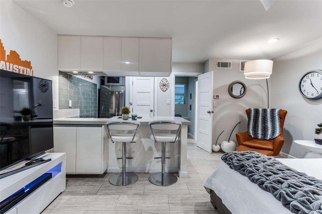 3110 Red River Street, Unit D107 Austin, TX 78705 - Photo 8 of 12